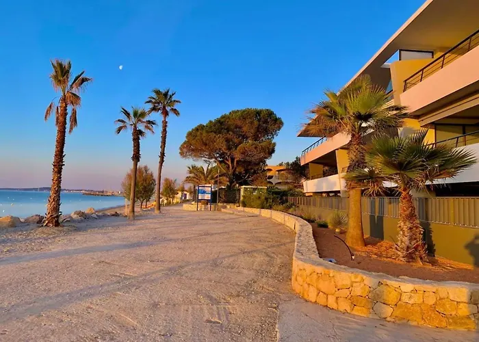 Villa - 100 M - Beach - Free Parking